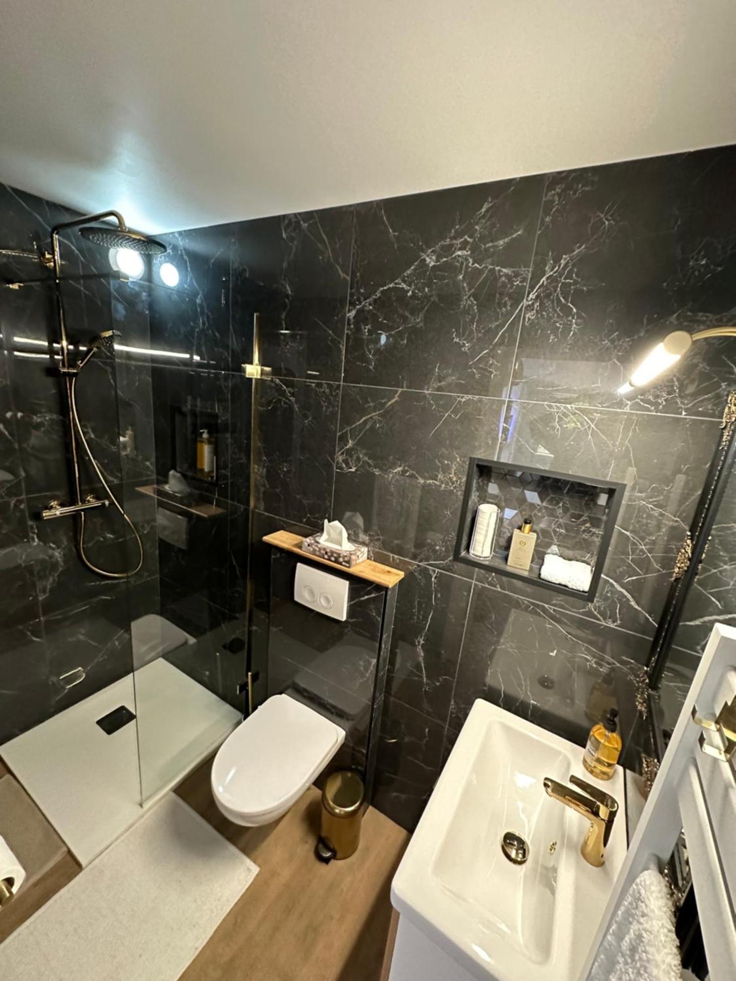 Chambre Proche De Disneyland Paris Coutevroult Luaran gambar